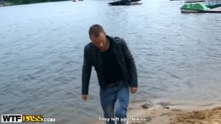 A group sex session to enjoy outdoors