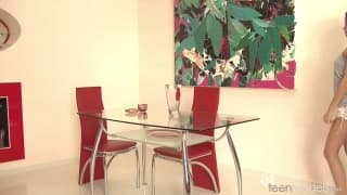 Angelina always knows how to have fun without her man