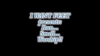 Lesbian sucking each others feet for pleasure