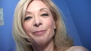 Nina Hartley is a mature woman who sucks hard