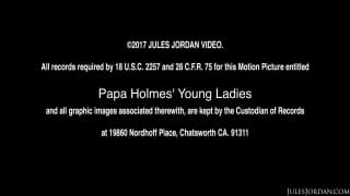 This man pleases two beautiful women